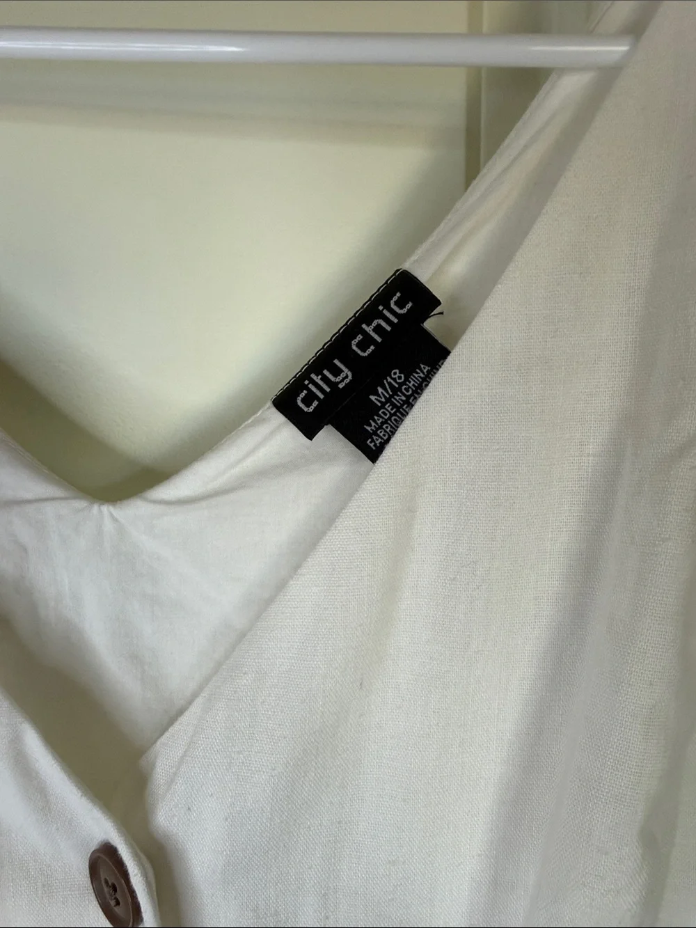 City Chic | White High-Low Button Front Maxi Dress | Size 18 - Picture 2 of 5